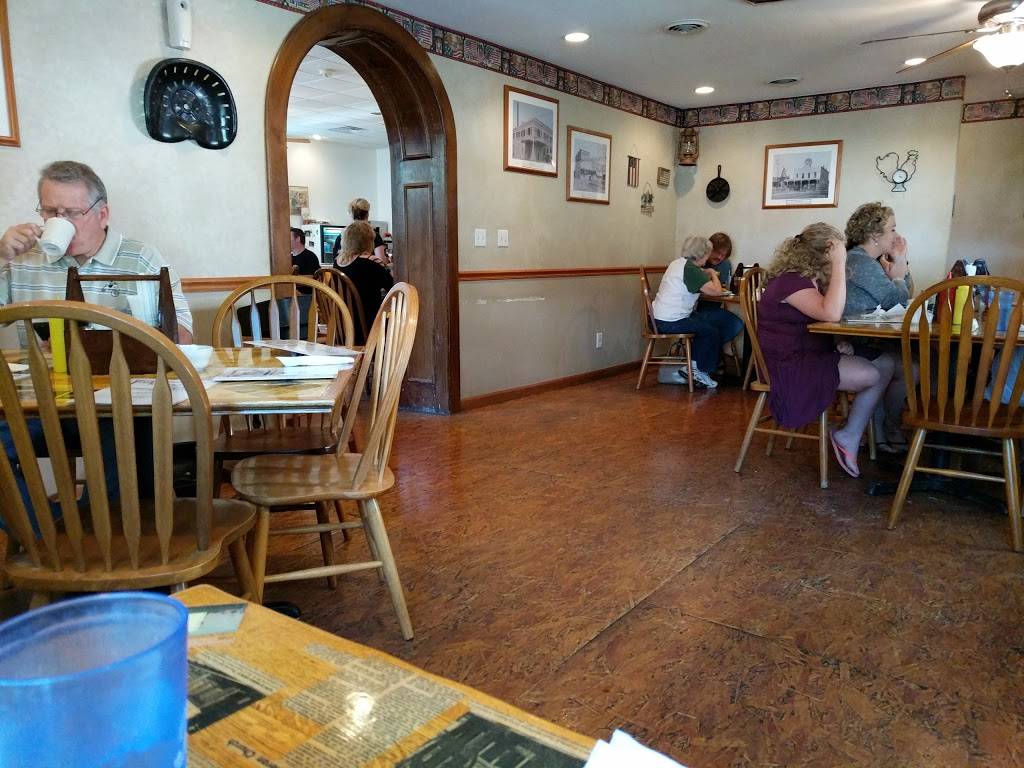 9th Street Cafe | restaurant | 900 Laurel St, Highland, IL 62249, USA | 6186542622 OR +1 618-654-2622