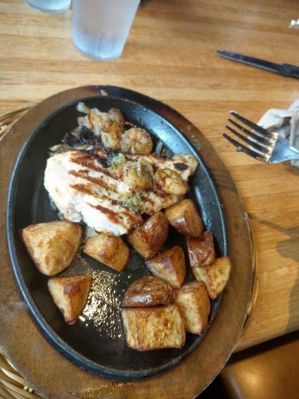 Applebees Grill + Bar | restaurant | 1217 Surf Ave, Brooklyn, NY 11224, USA | 7183720070 OR +1 718-372-0070