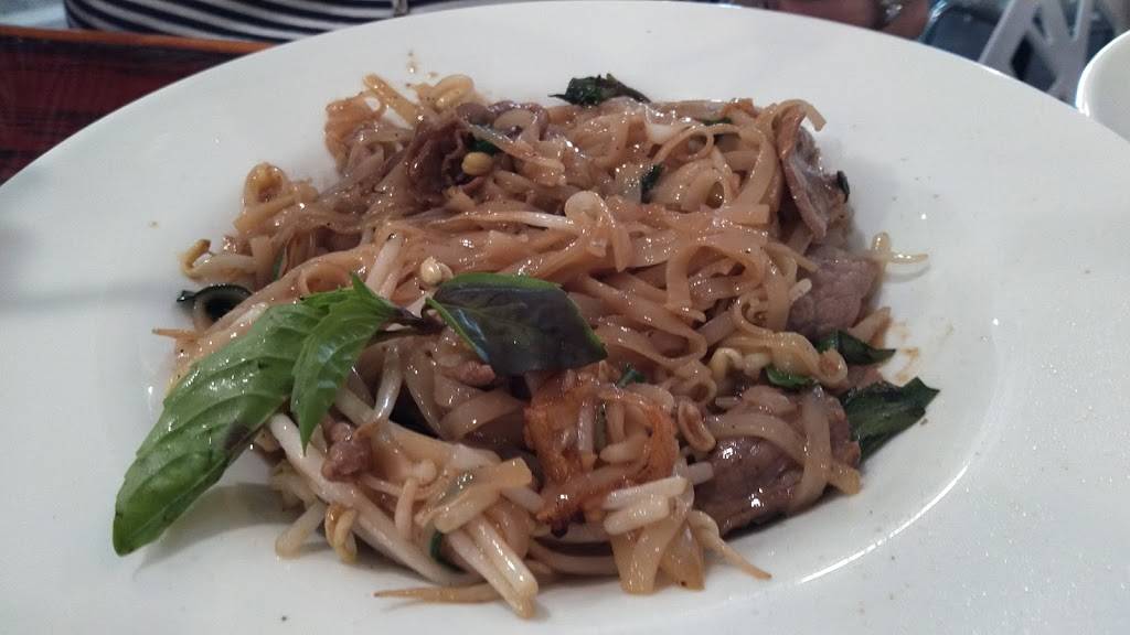 Basil Fusion Bistro | restaurant | 623 Cleveland St, Clearwater, FL 33755, USA | 7272400070 OR +1 727-240-0070