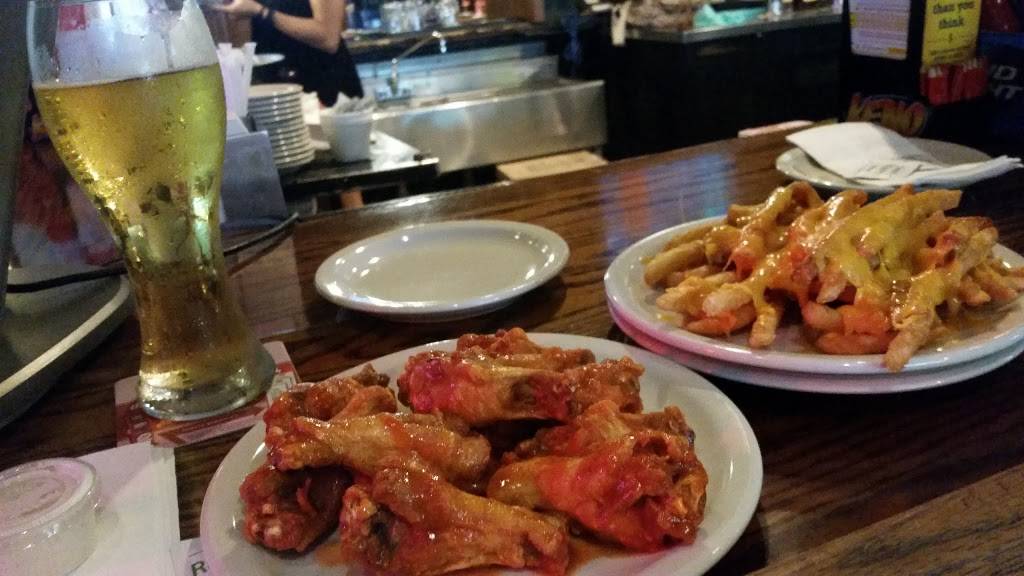 Hooligans Pub & Eatery | restaurant | 3340 Highland Ave, Cincinnati, OH 45213, USA | 5138419994 OR +1 513-841-9994