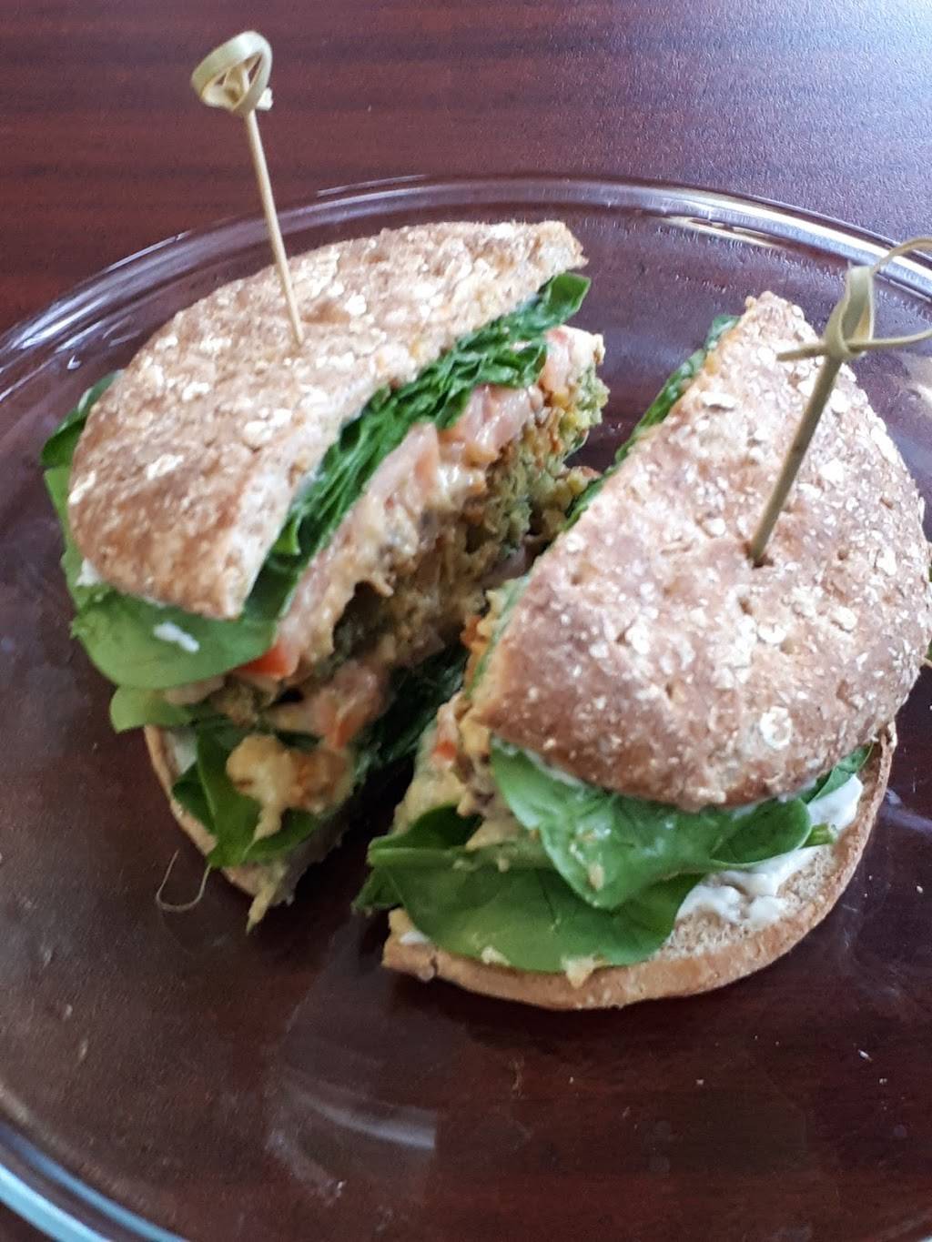 Lindas Vegetarian Village | restaurant | 6381 Germantown Ave, Philadelphia, PA 19144, USA | 2154382500 OR +1 215-438-2500