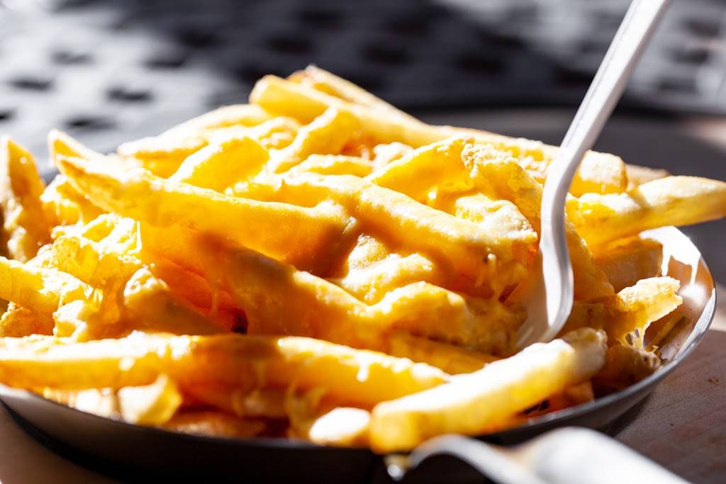 Harrys Long Bar | restaurant | 13115 S Western Ave, Blue Island, IL 60406, USA | 7083885319 OR +1 708-388-5319