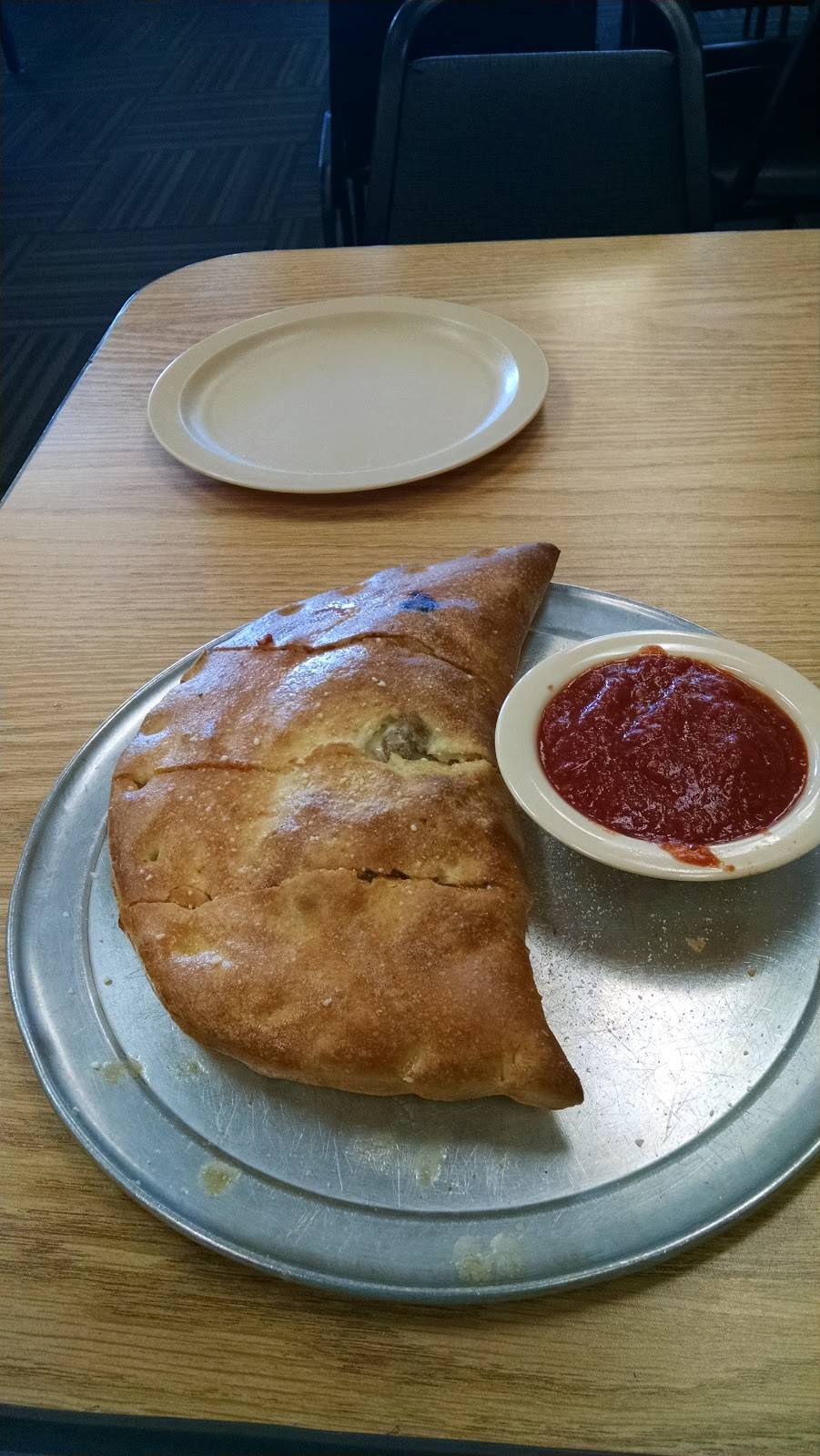 Queens Pizza & Subs | restaurant | 144 Kinter Way, Pearisburg, VA 24134, USA | 5409214321 OR +1 540-921-4321