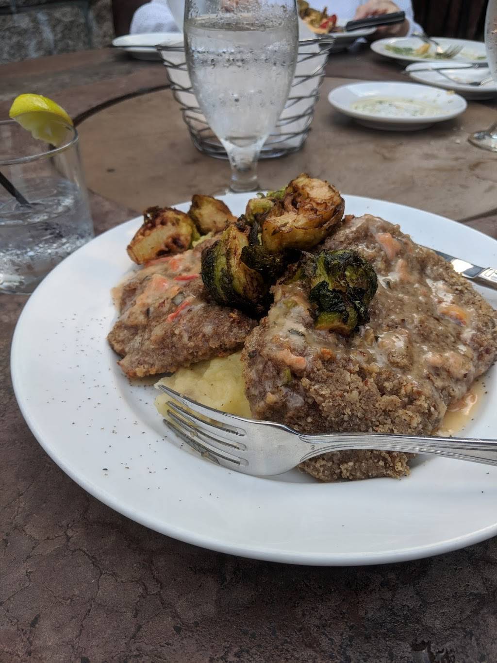 Flair Restaurant & Bar | restaurant | 98 Main St #101, Southington, CT 06489, USA | 8604269222 OR +1 860-426-9222