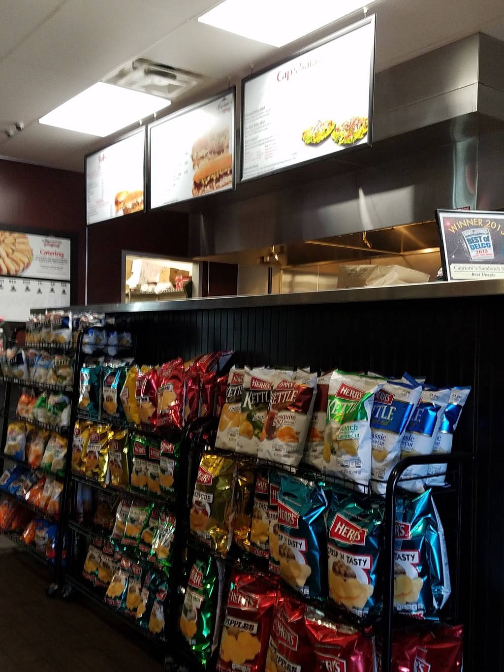 Capriottis Sandwich Shop | restaurant | 141 S State Rd, Springfield, PA 19064, USA | 4844726257 OR +1 484-472-6257