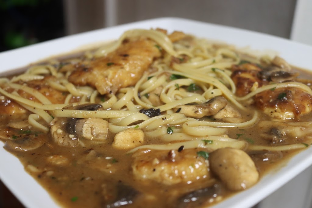 Mandolin Bar & Grill | restaurant | 4126 Clemson Blvd, Anderson, SC 29621, USA | 8643283383 OR +1 864-328-3383