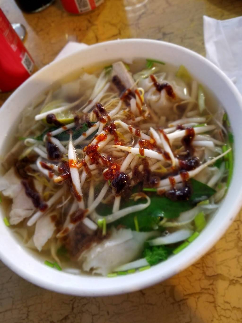 Huong Viet Restaurant | restaurant | 358 Passaic Ave, Nutley, NJ 07110, USA | 9736670827 OR +1 973-667-0827