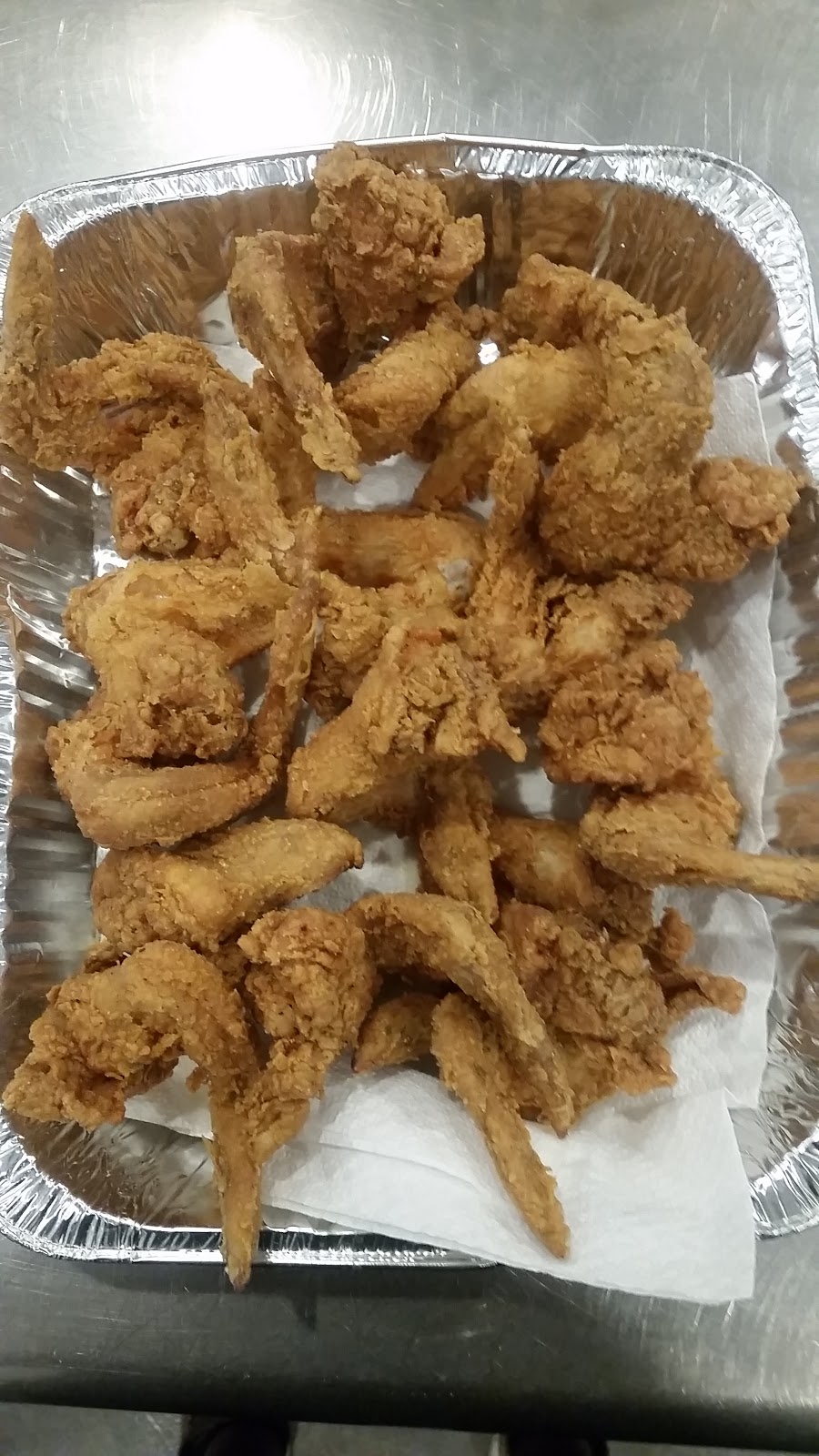 Harding street deli fish&chicken | restaurant | 2435 N Harding St, Indianapolis, IN 46208, USA | 3179913228 OR +1 317-991-3228