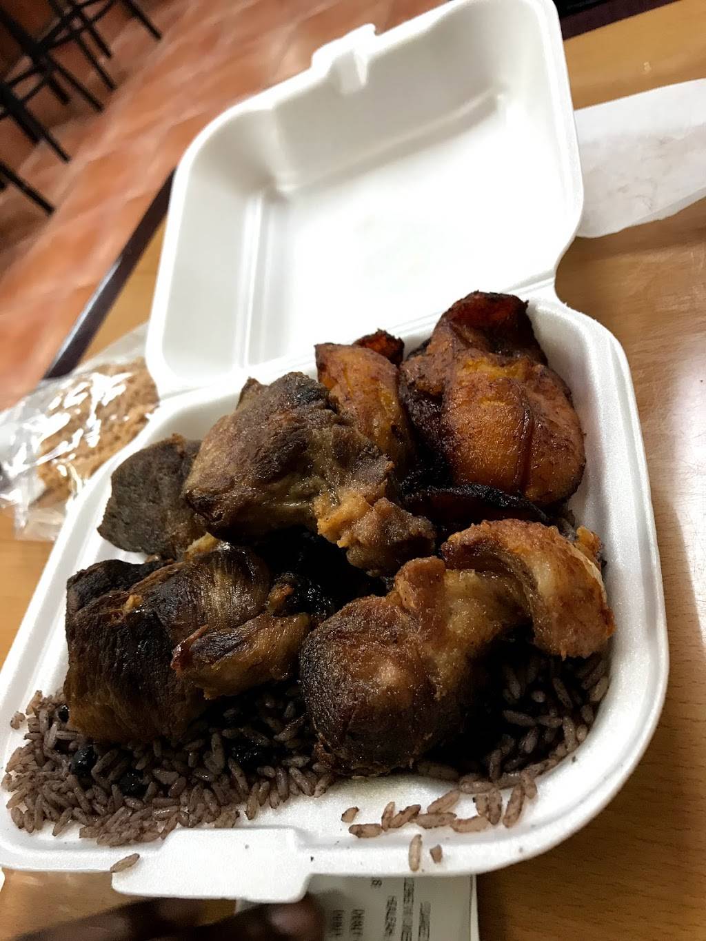 Suarez BBQ | restaurant | 12963 W Okeechobee Rd, Hialeah, FL 33018, USA | 3058196220 OR +1 305-819-6220