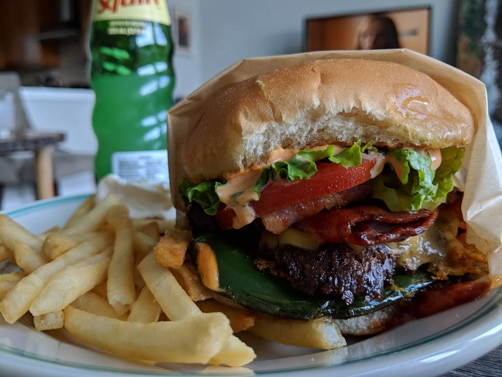 The Ship Tavern | restaurant | 7827 SW 35th Ave, Portland, OR 97219, USA | 5032447345 OR +1 503-244-7345