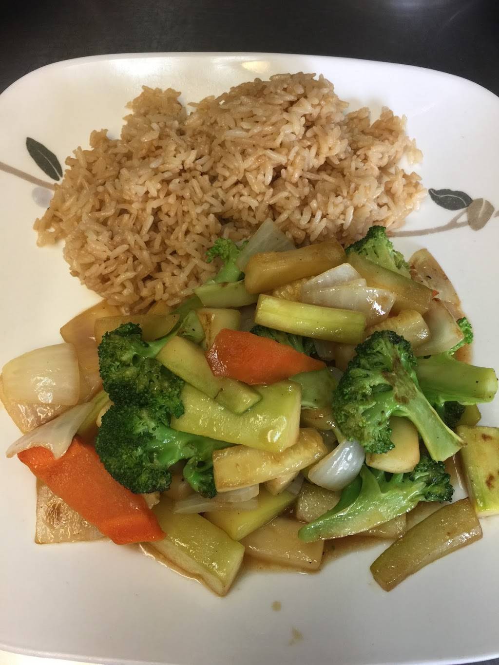 Seafood Express | restaurant | 531 W Depot St, Angier, NC 27501, USA | 9196397888 OR +1 919-639-7888