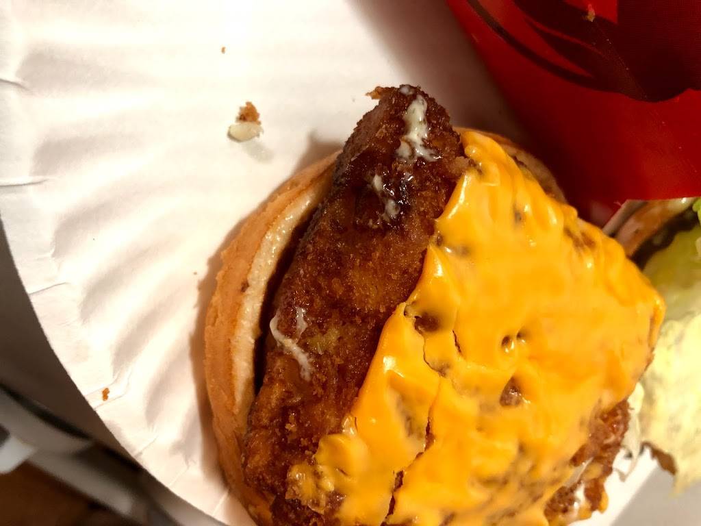 Wendys | restaurant | 41465 Ford Rd, Canton, MI 48187, USA | 7349810183 OR +1 734-981-0183