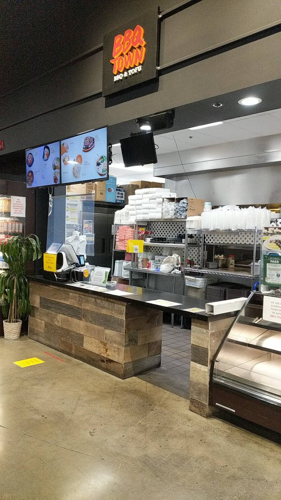 BBQ Town | restaurant | 1712 E Brokaw Rd, San Jose, CA 95131, USA | 4087708809 OR +1 408-770-8809