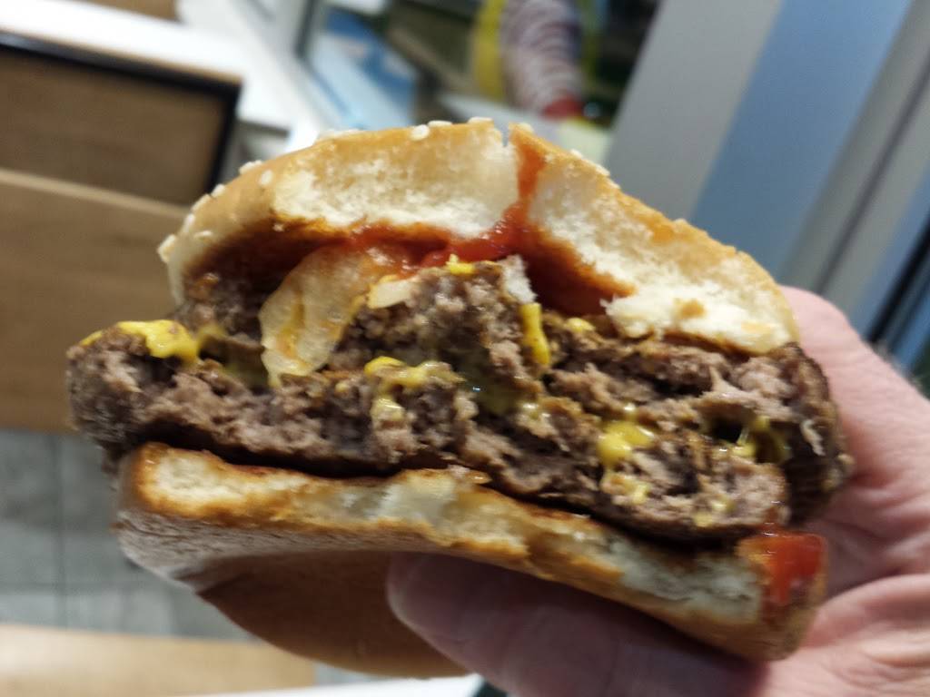 McDonalds | cafe | 819 U.S. 9, Queensbury, NY 12804, USA | 5187939446 OR +1 518-793-9446