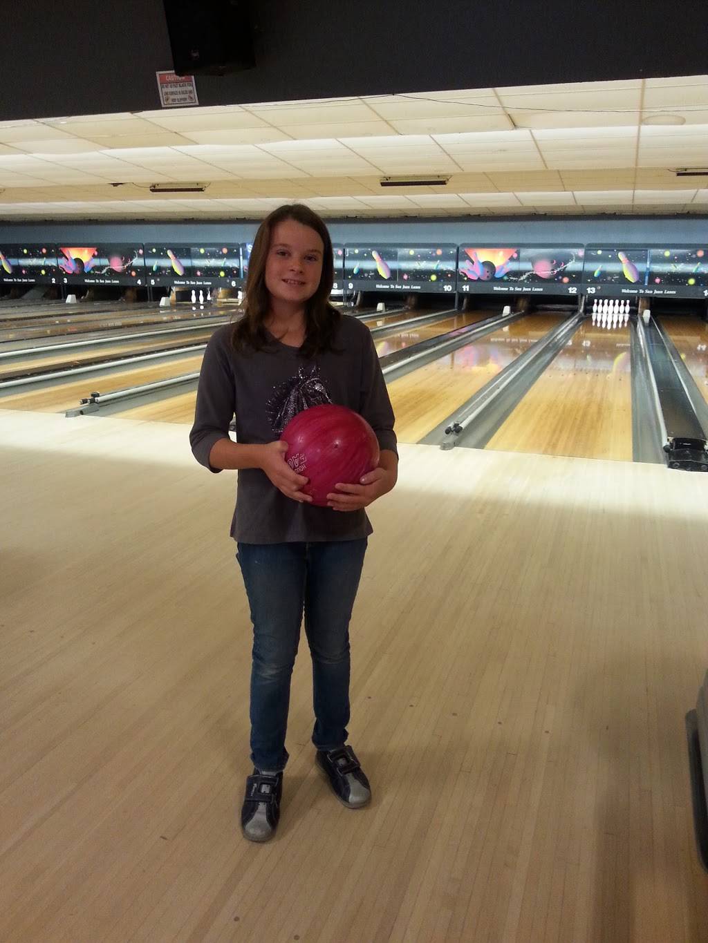 San Juan Lanes Bar & Grill | restaurant | 2821 Commercial Ave, Anacortes, WA 98221, USA | 3602937500 OR +1 360-293-7500