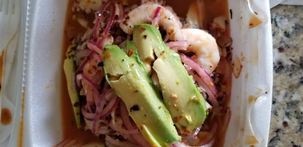 Mariscos La Casuela | restaurant | 1407 Padre St, Bakersfield, CA 93307, USA | 6616191631 OR +1 661-619-1631