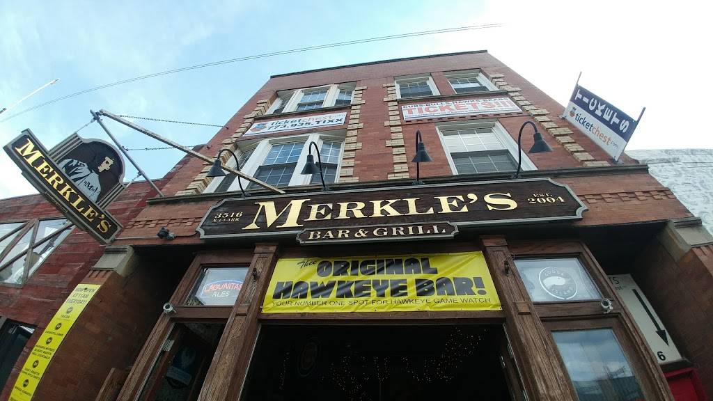 Merkles Bar & Grill | restaurant | 3516 N Clark St, Chicago, IL 60657, USA | 7732441025 OR +1 773-244-1025