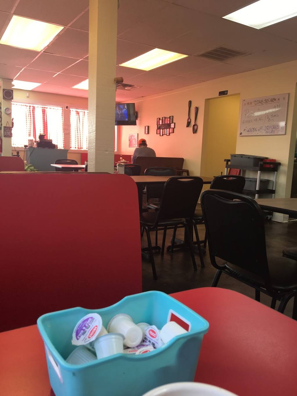 Golden Biscuit | restaurant | 91430143010181, Owasso, OK 74055, USA | 9185162600 OR +1 918-516-2600