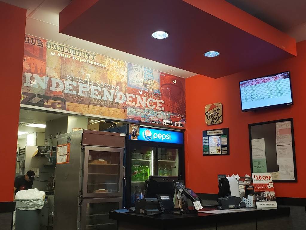 Pizza Hut | meal delivery | 17517 E US Hwy 24, Independence, MO 64056, USA | 8162577629 OR +1 816-257-7629