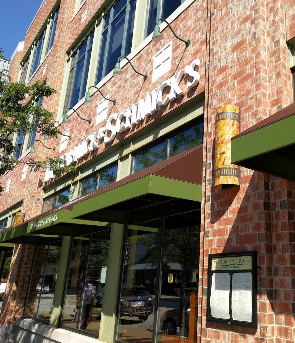 McCormick & Schmicks Seafood & Steaks | restaurant | 2667 Sidney St, Pittsburgh, PA 15203, USA | 4124323260 OR +1 412-432-3260