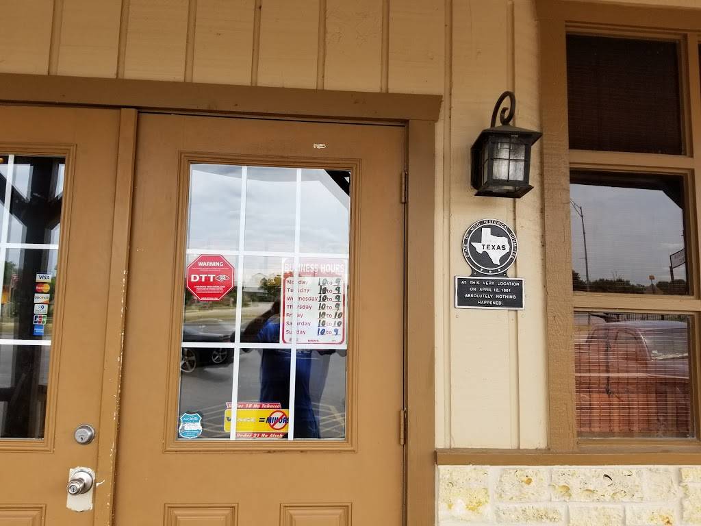 Billy Bobs Hamburgers | restaurant | 1314 US-90, Castroville, TX 78009, USA | 8305385025 OR +1 830-538-5025