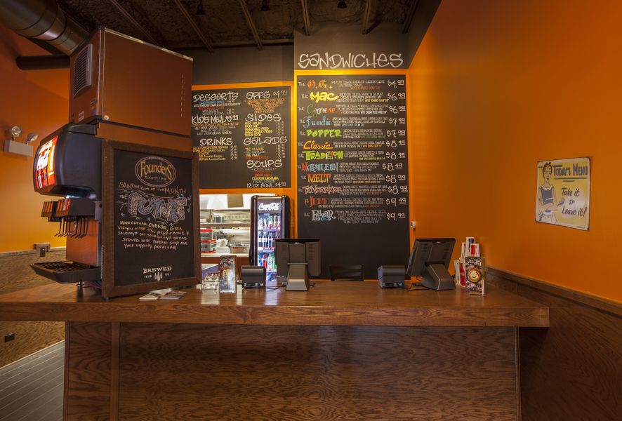 Cheesies Pub & Grub Wicker Park | restaurant | 1365 N Milwaukee Ave, Chicago, IL 60622, USA | 7736987227 OR +1 773-698-7227