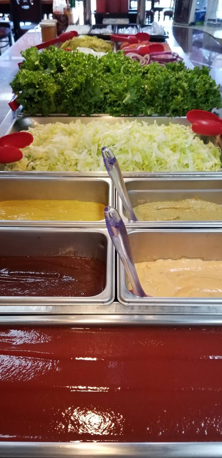 Hollywood burger | restaurant | 1200 S Blue Mound Rd, Fort Worth, TX 76131, USA | 8173060777 OR +1 817-306-0777