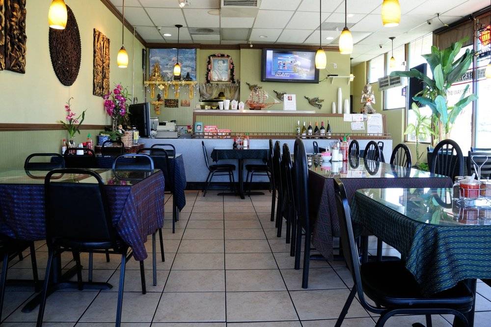 Shandra Thai Cuisine | restaurant | 2505 E Palmdale Blvd, Palmdale, CA 93550, USA | 6612668839 OR +1 661-266-8839