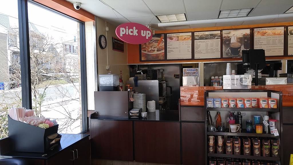 Dunkin | cafe | 921 Lincoln Ave, Prospect Park, PA 19076, USA | 6105838772 OR +1 610-583-8772