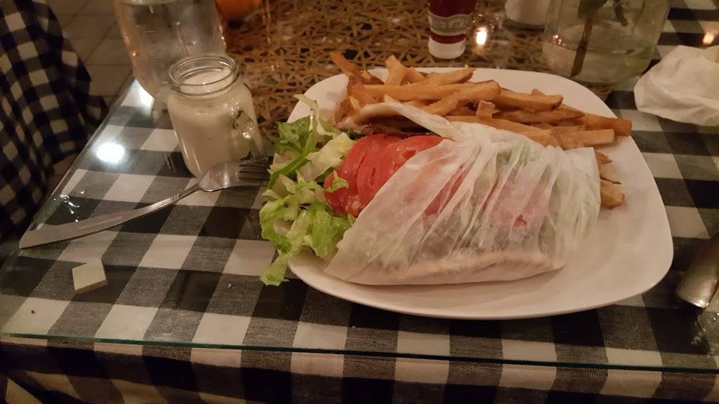 Grecian Corner Cafe | restaurant | 88 Broadway, Greenlawn, NY 11740, USA | 6317577202 OR +1 631-757-7202