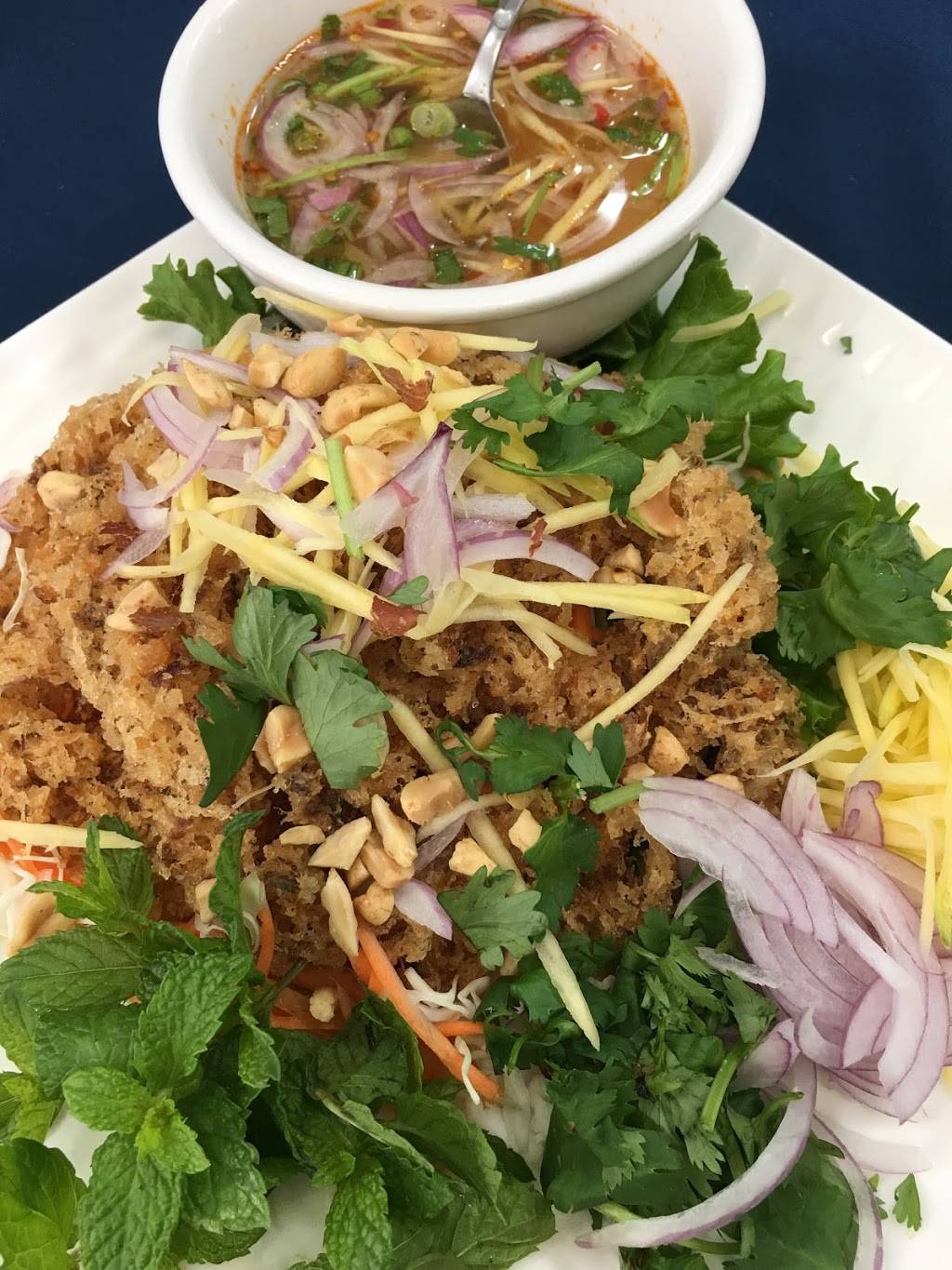 Sukhothai Thai Cuisine | restaurant | 8102 Market Pl Ln, Cincinnati, OH 45242, USA | 5139780281 OR +1 513-978-0281