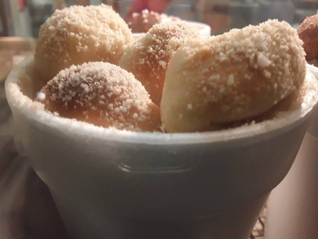 Pretzel Twister | meal takeaway | 6401 Bluebonnet Blvd, Baton Rouge, LA 70836, USA | 2259603699 OR +1 225-960-3699