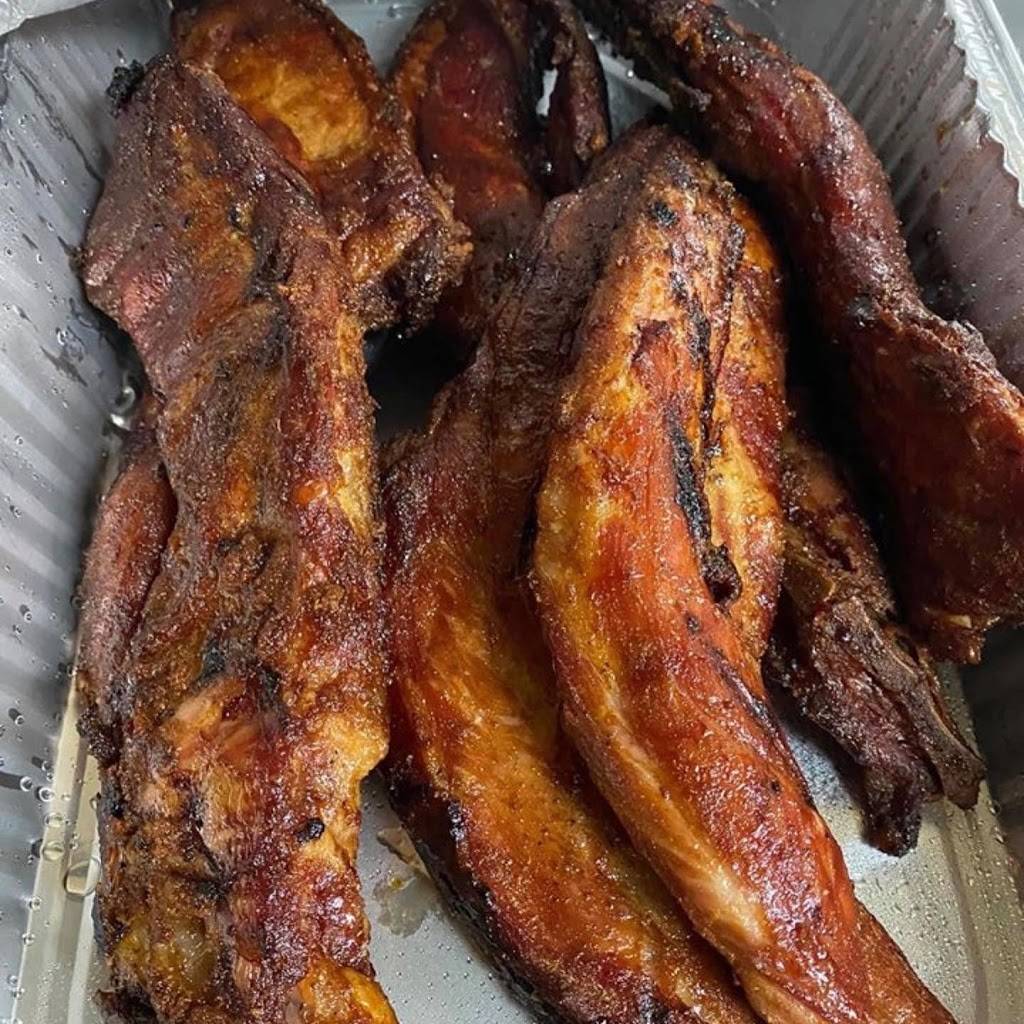 Taps Tips BBQ Smokehouse | restaurant | 3111 Theodore St, Joliet, IL 60435, USA | 8157827135 OR +1 815-782-7135