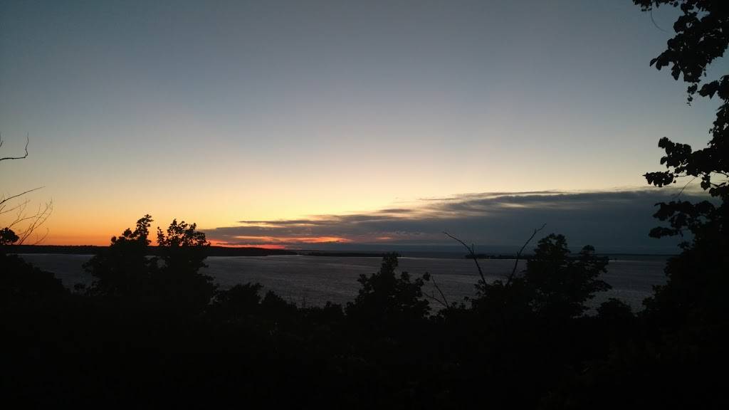 Ryans Lookout | restaurant | 9290 NY-3, Henderson, NY 13650, USA | 3159385151 OR +1 315-938-5151