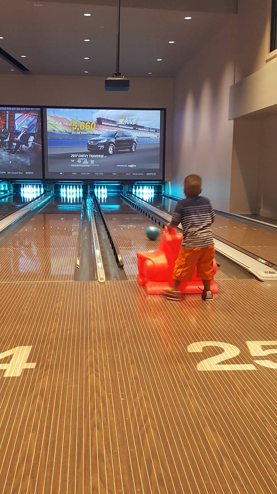 Main Event Indianapolis | restaurant | 4016 E 82nd St, Indianapolis, IN 46250, USA | 3176357777 OR +1 317-635-7777