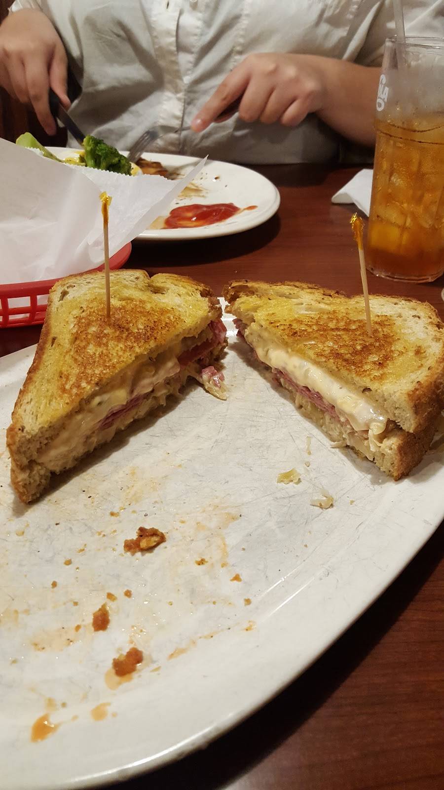 Arcadia Family Restaurant & Pizzeria | restaurant | 125 Millers Creek Dr, Winston-Salem, NC 27127, USA | 3367643300 OR +1 336-764-3300