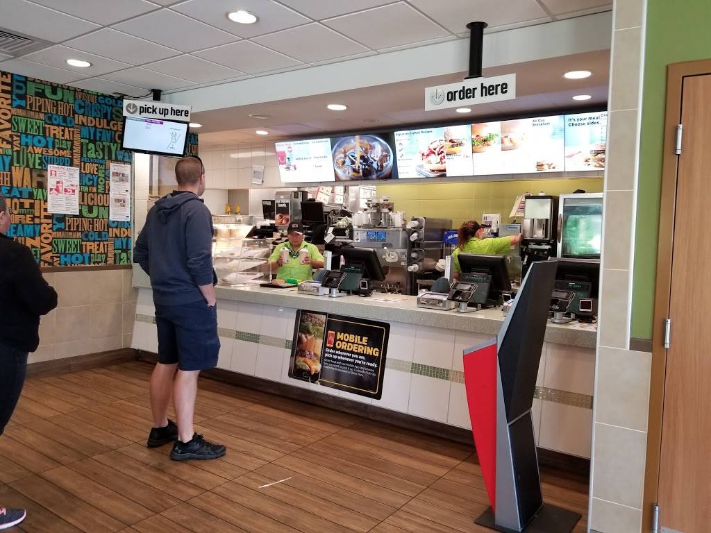 McDonalds | cafe | 18273 Flower Hill Way, Gaithersburg, MD 20879, USA | 3017401813 OR +1 301-740-1813