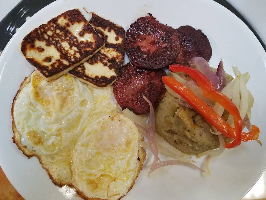 La Familia Latin Hot Food & Grocery | restaurant | 120 E Brandon Blvd, Brandon, FL 33511, USA | 8136610210 OR +1 813-661-0210