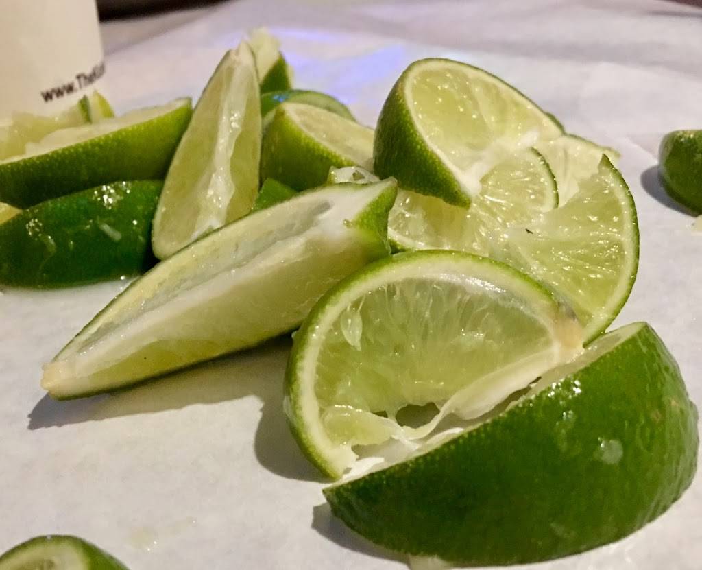 The Kickin Crab | restaurant | 6777 Westminster Blvd, Westminster, CA 92683, USA | 7147997770 OR +1 714-799-7770