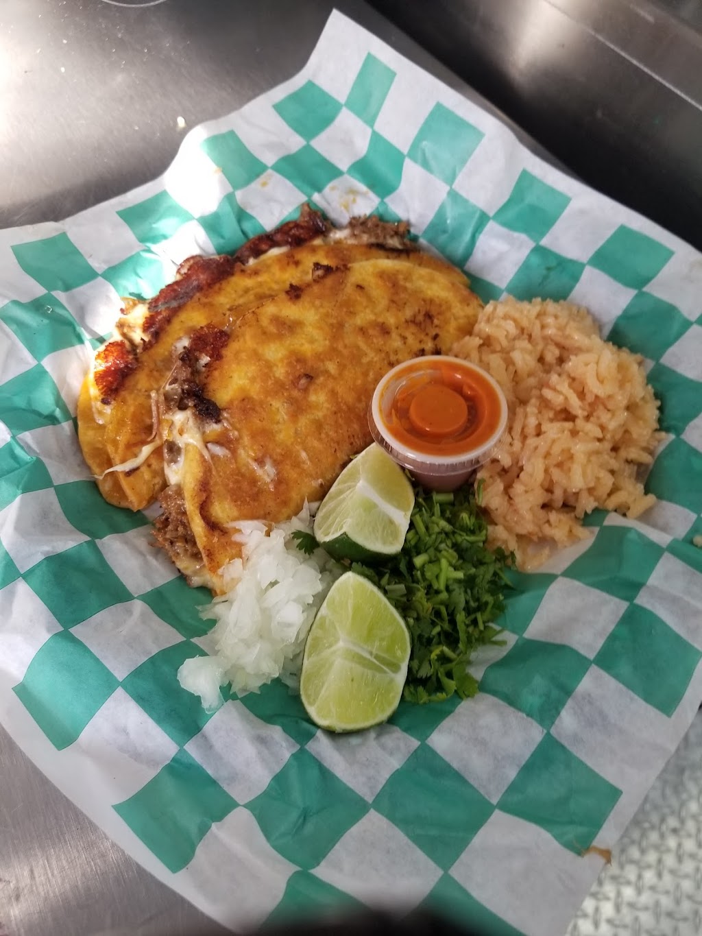 Saritas Mexican Kitchen Food Truck | restaurant | 5908 Old Pearsall Rd, San Antonio, TX 78242, USA | 2103936183 OR +1 210-393-6183