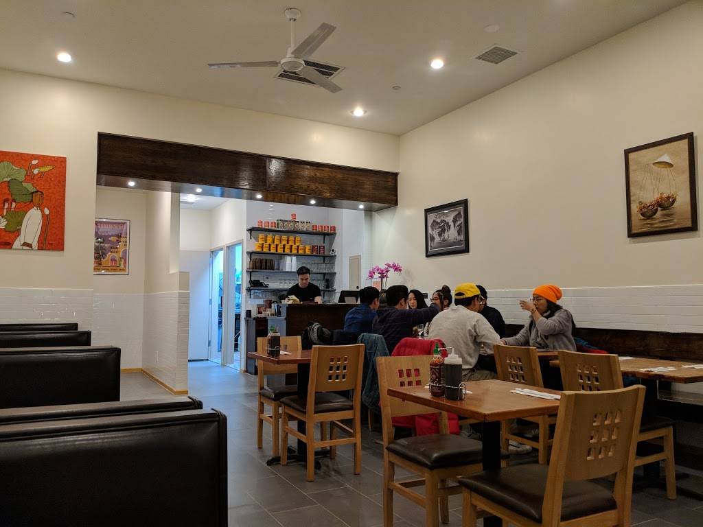 Pho Metro | restaurant | 31-16 Farrington St, Flushing, NY 11354, USA | 7188867435 OR +1 718-886-7435