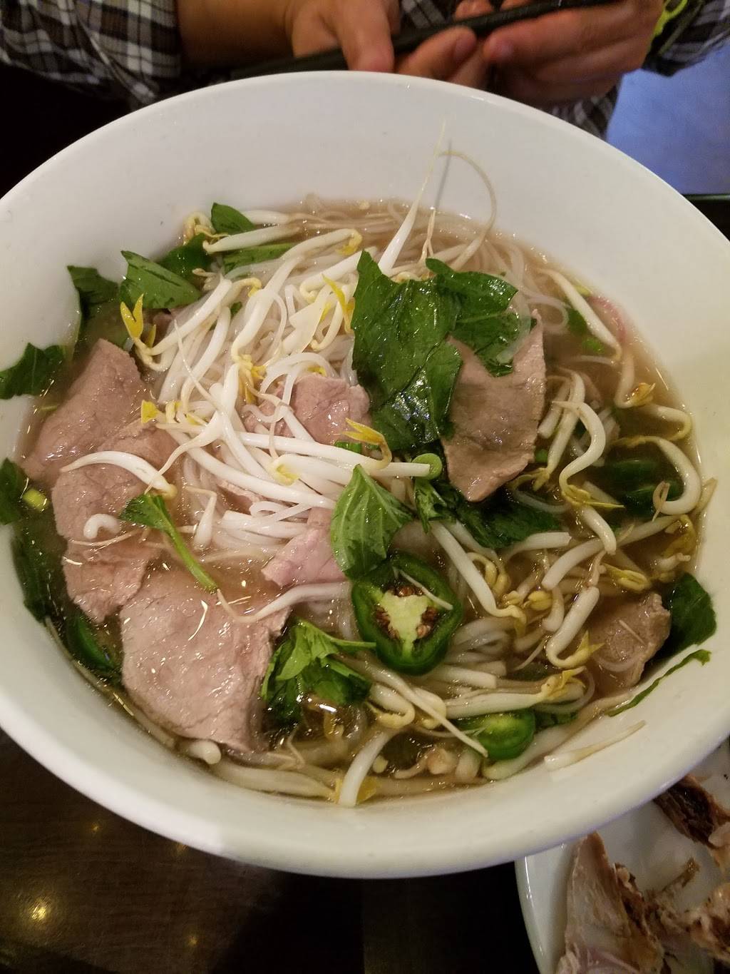 Pho Real Vietnamese Restaurant | restaurant | 440 E McCullough Dr #206, Charlotte, NC 28262, USA | 7047172500 OR +1 704-717-2500