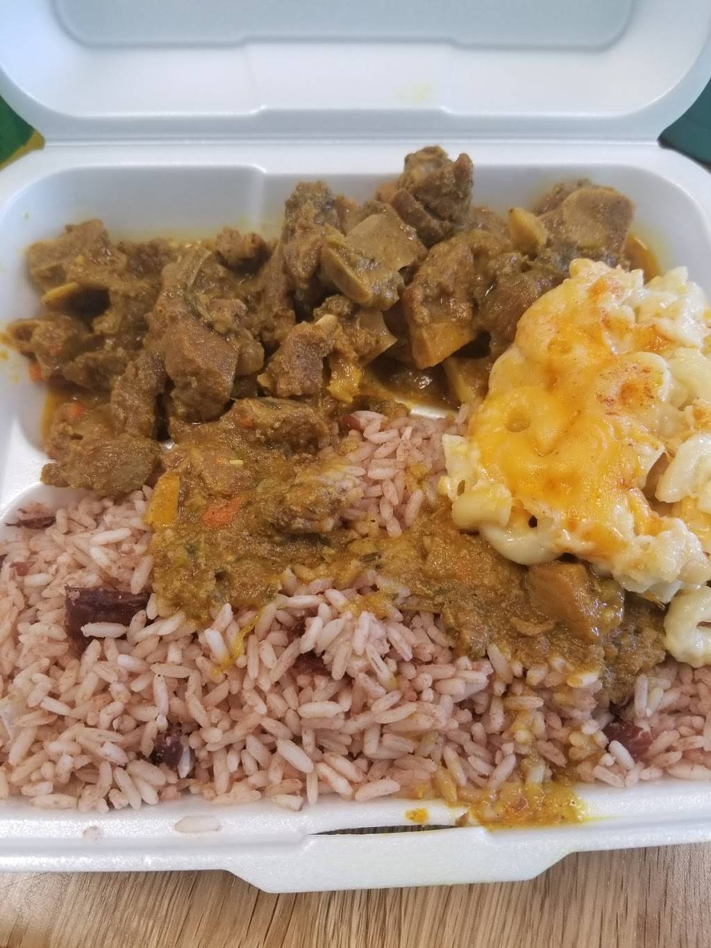 Tropical Rhythm Island Restaurant | restaurant | 871 W Bloomingdale Ave, Brandon, FL 33511, USA | 8136624358 OR +1 813-662-4358