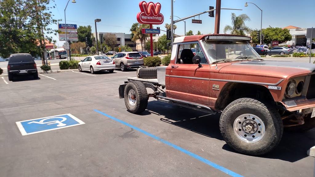 Wienerschnitzel | restaurant | 1508 E Los Angeles Ave, Simi Valley, CA 93065, USA | 8055225013 OR +1 805-522-5013