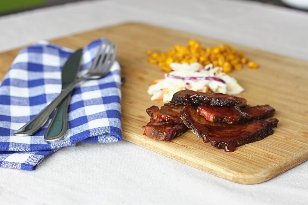 When Pigs Fly BBQ | restaurant | 1211 E Vista Way, Vista, CA 92084, USA | 7609457828 OR +1 760-945-7828