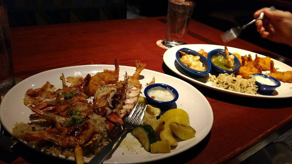 Red Lobster | restaurant | 3301 S College Ave, Fort Collins, CO 80525, USA | 9702233952 OR +1 970-223-3952