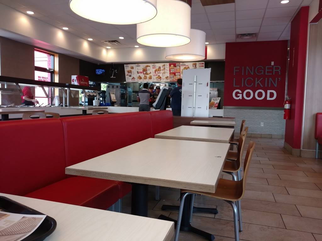 KFC | restaurant | 676 Holcomb Bridge Rd, Roswell, GA 30076, USA | 7709932330 OR +1 770-993-2330