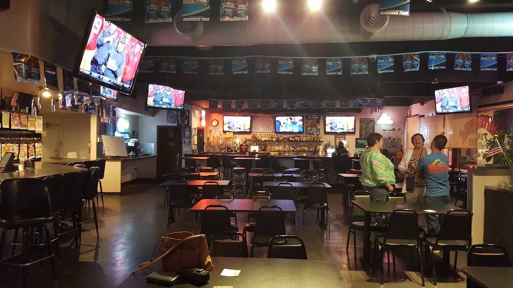 Clubhouse Grill | restaurant | 4809 Evergreen Way, Everett, WA 98203, USA | 4253030290 OR +1 425-303-0290