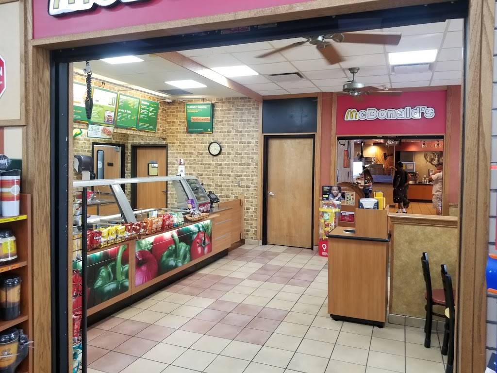 Subway | restaurant | 3500 Hy Point Blvd, Rolla, MO 65401, USA | 5734265585 OR +1 573-426-5585