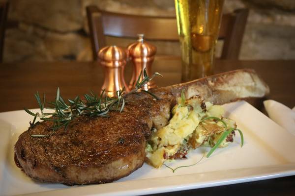 The Emerald Stone Grille | restaurant | 1001 Jefferson St, Lynchburg, VA 24504, USA | 4344394906 OR +1 434-439-4906